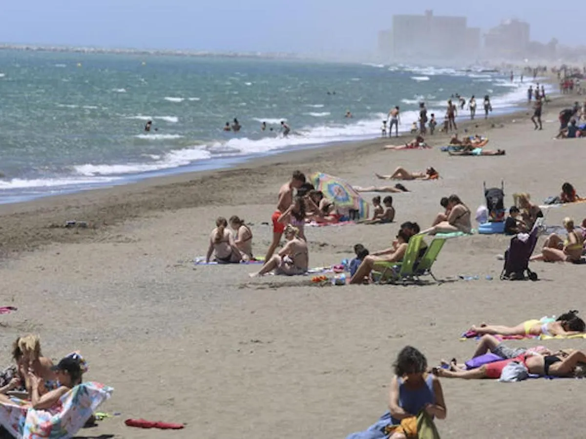 Apartamento En Calle Mendoza - Zona Huelin & 300 Mts De La Playa location