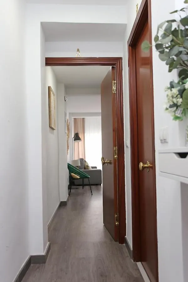 Apartamento En Calle Mendoza - Zona Huelin & 300 Mts De La Playa Apartment Malaga