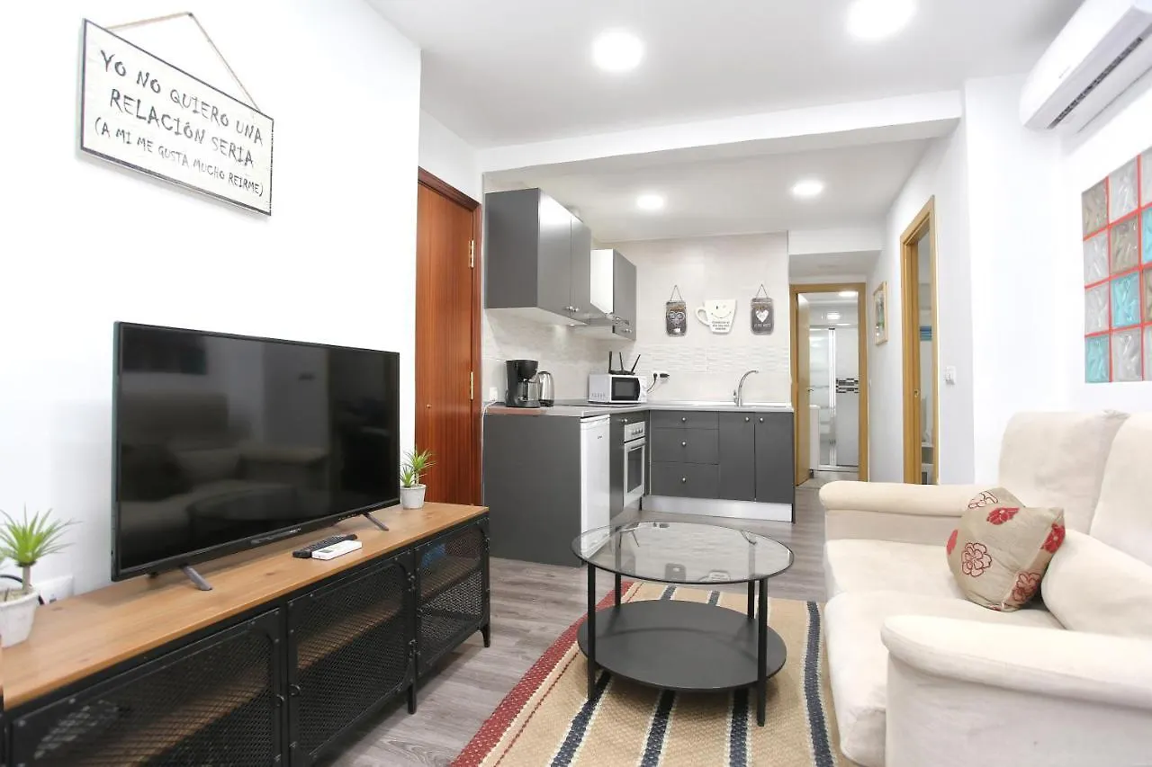 Apartamento En Calle Mendoza - Zona Huelin & 300 Mts De La Playa Apartment Malaga