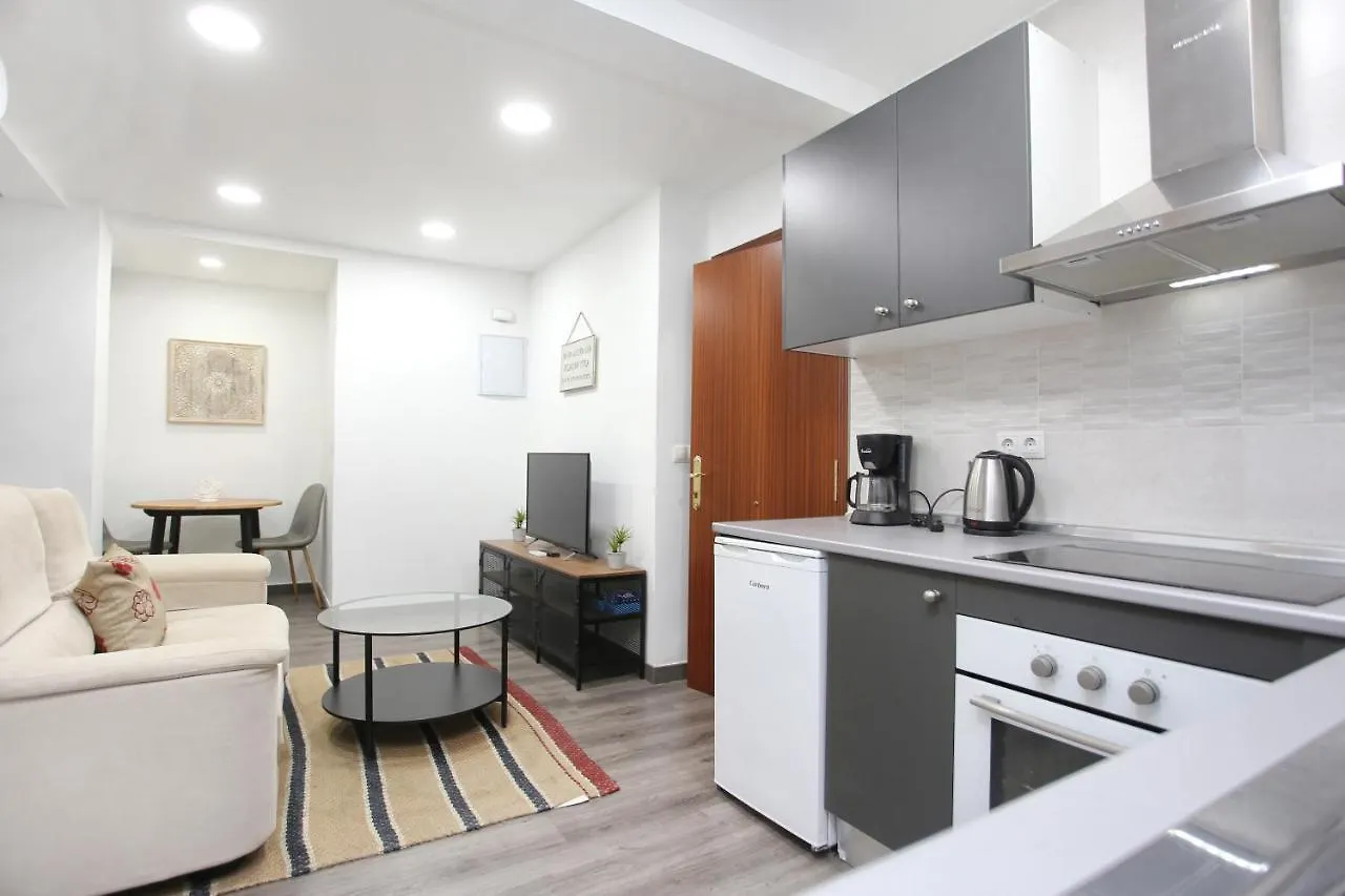 Apartamento En Calle Mendoza - Zona Huelin & 300 Mts De La Playa Apartment Malaga