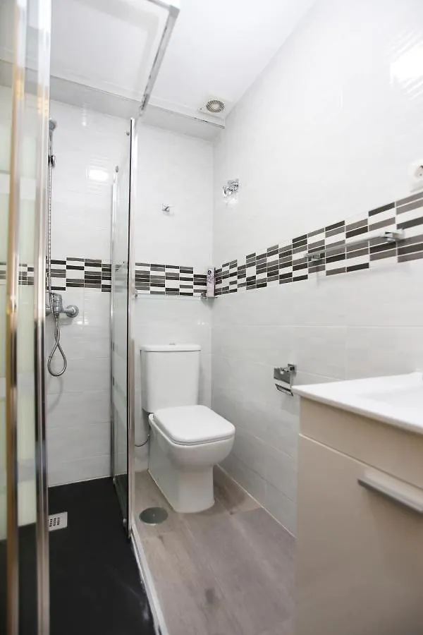 Apartamento En Calle Mendoza - Zona Huelin & 300 Mts De La Playa Apartment Malaga