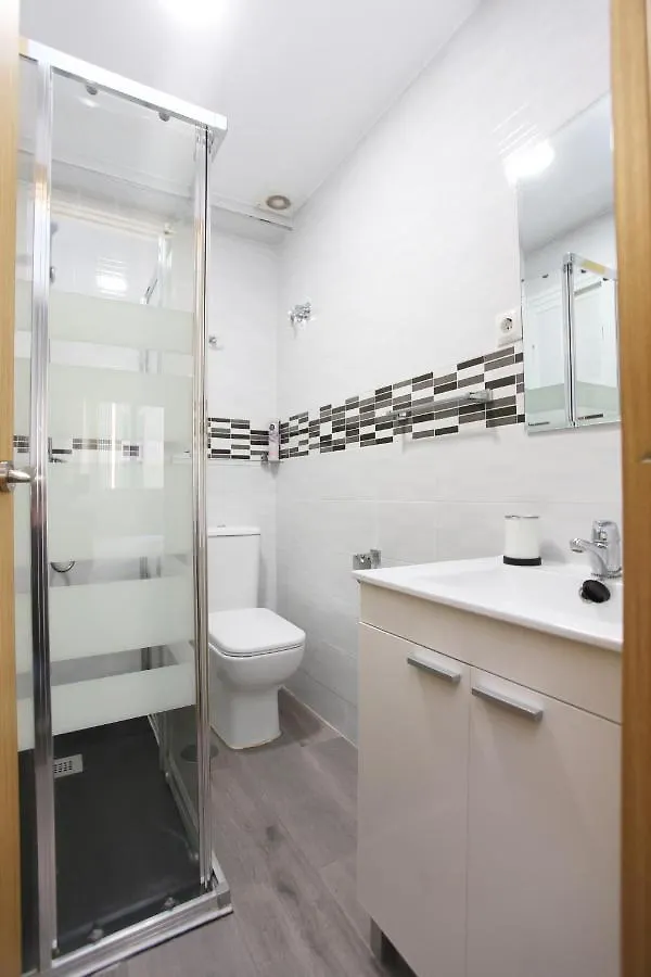 Apartamento En Calle Mendoza - Zona Huelin & 300 Mts De La Playa Apartment Malaga Spain