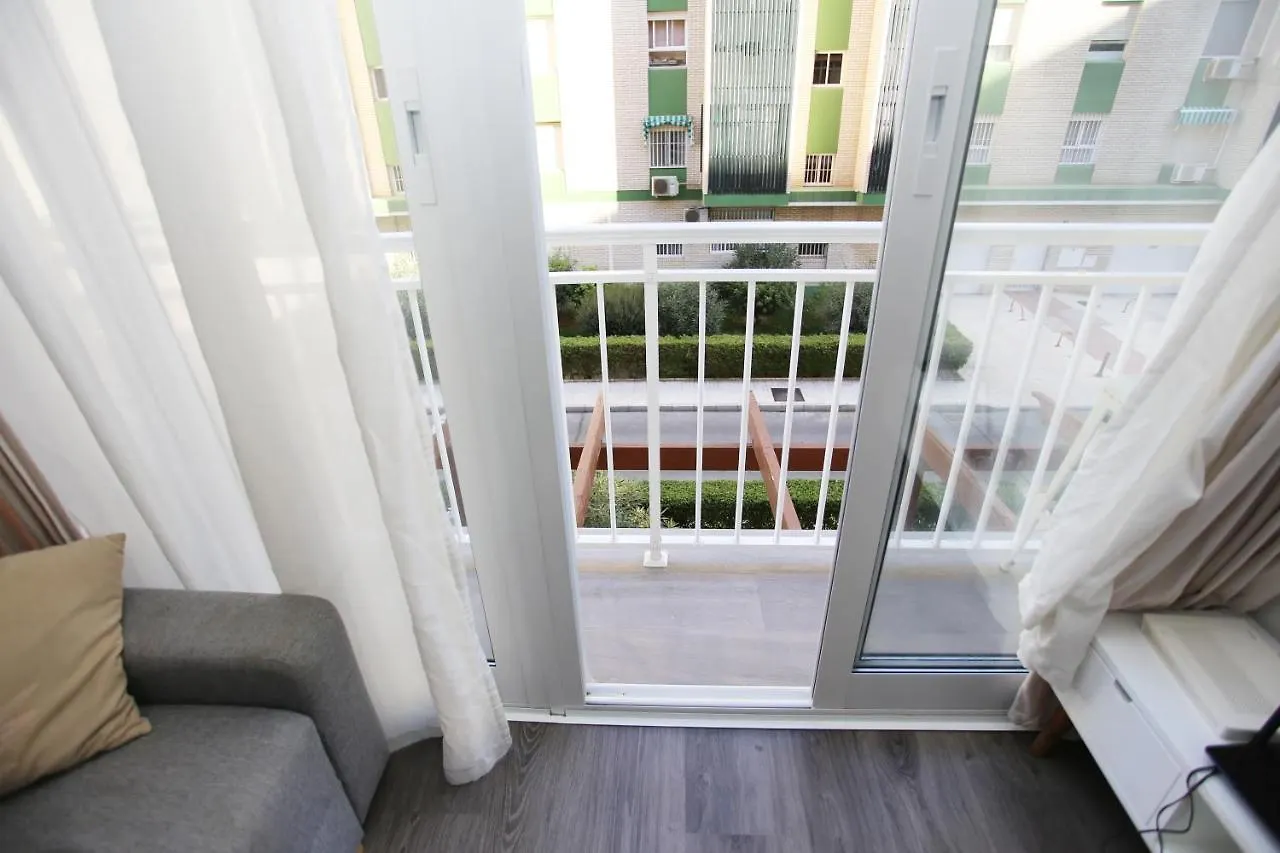 Apartamento En Calle Mendoza - Zona Huelin & 300 Mts De La Playa Apartment Malaga Spain