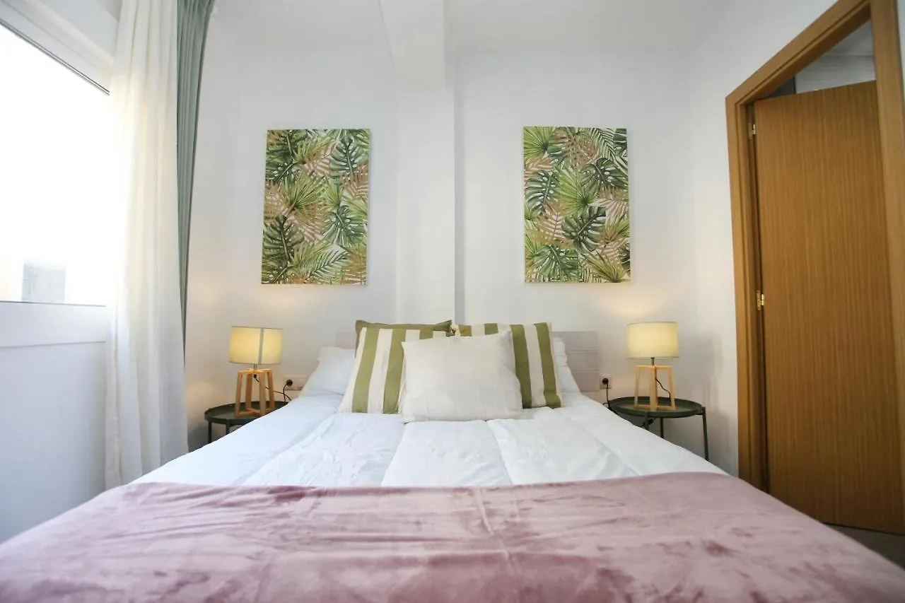 Apartamento En Calle Mendoza - Zona Huelin & 300 Mts De La Playa Apartment Malaga